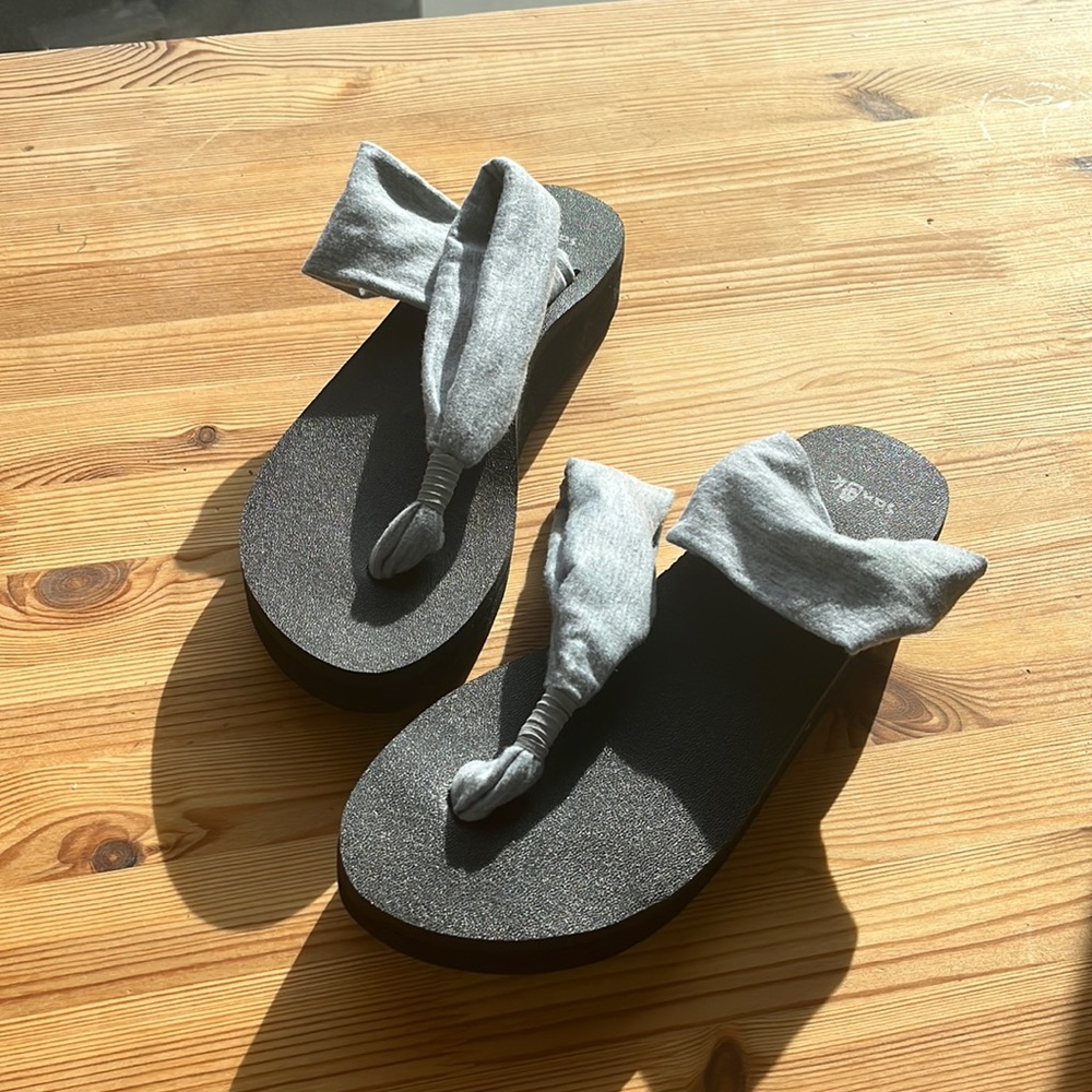 Never Worn Gray Sanik Sandals